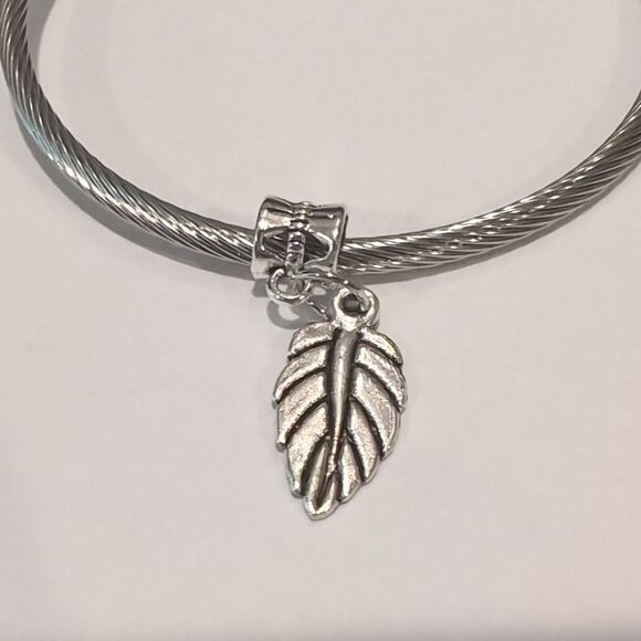 Silver Leaf Dangle Charm for‎ Pandora Style Bracelet - Picture 2 of 5